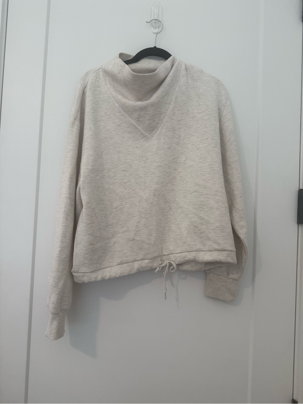 Varley Cream Funnel Neck Drawstring Sweatshirt